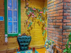 -米德维奇俄式西餐厅(西六道街店)