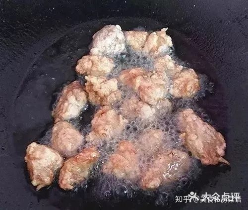 一盘高质量的菠萝咕噜肉  在不加特效的情况下