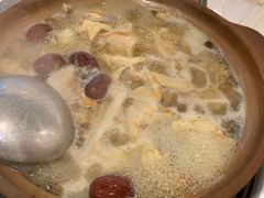 -胡须佬鸡煲四季火锅店(石厦西村直营店)