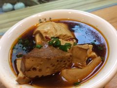 小葱卤豆腐-凤起龙游老面包子(凯德晶品店)