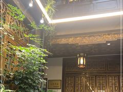 -蔼若春.传承三十年云南菜(金碧公园店)