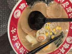 -大食代美食广场(上海中心店)
