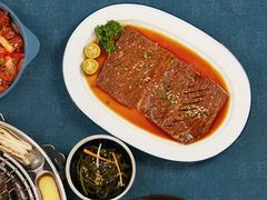 -青瓦炭韩潮烤肉(花园道店)