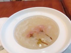 樱花燕窝-燕庭·纯燕窝·甜品下午茶(南京西路店)