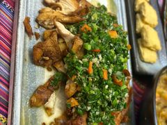 -香巴拉云南餐厅(华莱坞店)