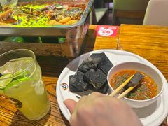 -霸气大叔干锅鸭头·龙虾烧烤·川菜·赛事直播(三里屯店)