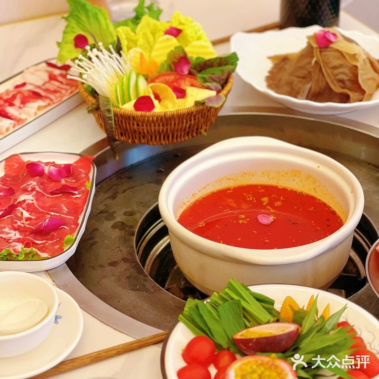 大理超惊喜的酸汤火锅，味蕾直接“撒野”