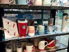 零售区-星巴克(宝山万达店)