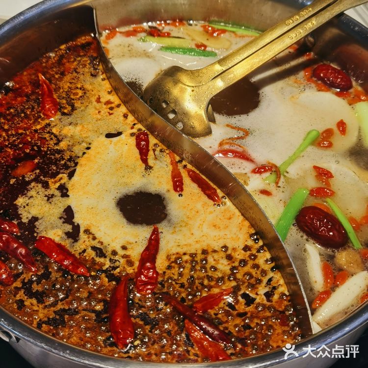 「万达」 88 元 3 人够吃的牛肉火锅！性价比高👍