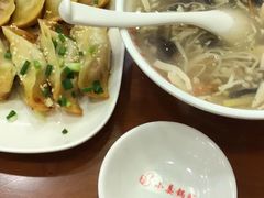 -小姜锅贴(凤凰街店)