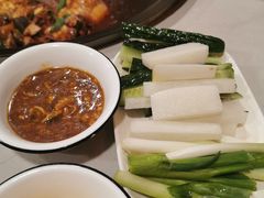 -小火炕铁锅炖鱼