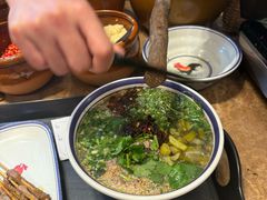 -云阿蛮云南生烫牛肉米线(奉贤路店)