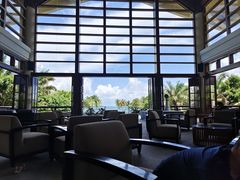 -亚龙湾喜来登·美景台大堂吧