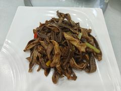 -绿雅居原生态农庄(小涌店)