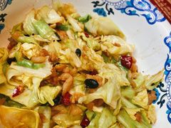 炝炒青包菜-味上湘菜馆(河马店)