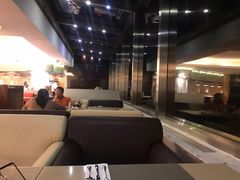 -亮马河饭店翠雅咖啡厅