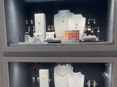 -HEFANG Jewelry何方珠宝(IFS店)