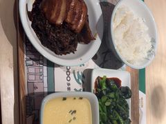 -老乡鸡(上海白玉兰广场店)