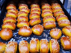 芝麻碱水小丸子-沁屋面包店(人民东路店)