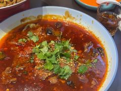 -川流不息·地道川菜·小龙虾(松东路店)