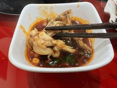 -烧哥美蛙肥肠鱼火锅·十五年社区店