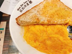 鲜牛油麦包厚多士-旺记冰室(九龙中心大厦店)