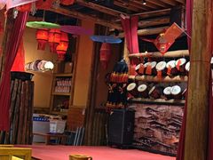 -老滇山寨•云南特色菜•地方菜•民族风情歌舞表演(金碧店)