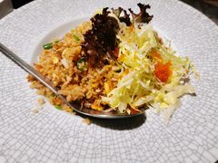 -穹六人间 people 6(岳阳路店)