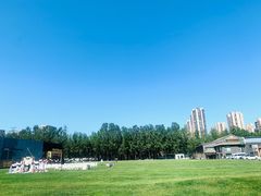 -蓝地时尚庄园(北京清河营地铁站店)