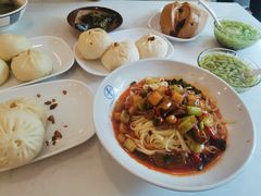 -李与白包子铺(桐梓林店)