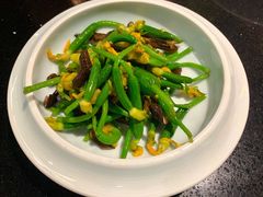 鸡枞菌呛拌黄瓜苗-老头儿油爆虾·知味杭州(爱琴海购物中心)