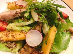 芒果烤鸡藜麦沙拉-MR.ROCKY洛奇先生RESTAURANT&BAR(宝安壹方城店)