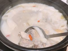 -煲王粤菜餐厅(中侨中心店)