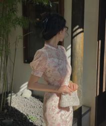 -租旗袍租礼服馆