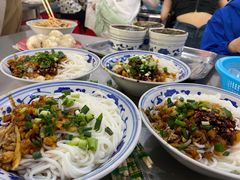 -高师傅特色米粉汤包(建设路店)