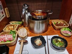 -独食火锅·半米屋台(直营总店)