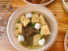 -松树干拌面店
