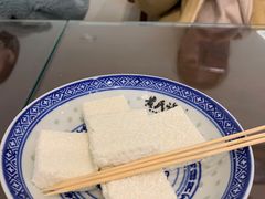 -黄氏许牛奶甜品专家(水晶街店)