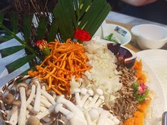 精美菌类拼盘-澳美徕·港式花胶鸡火锅(高新万达店)