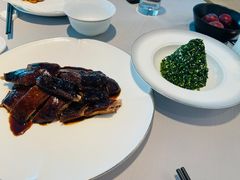 本帮酱鸭-屋里厢上海菜馆
