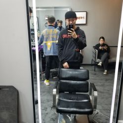 -MR·HL日式美发馆