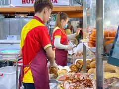 -Bánh Mì Huynh Hoa