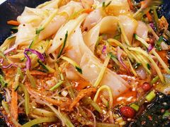传统麻酱凉皮-西北杂粮筐凉皮大王(环球中心店)
