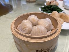 菠菜虾饺-馬車會海鮮酒樓