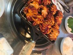 -喜儿家铁网烤章鱼(弘大店)