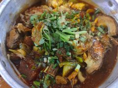 -爆炸头阿姨小四川正宗川味小吃(无任何分店)
