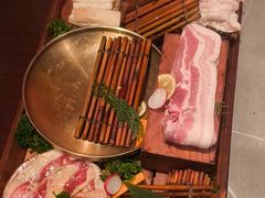 -轻烧烤肉(光谷步行街店)
