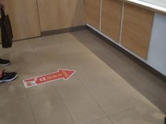 -麦当劳(龙洞店)