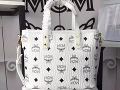 -MCM(比斯特上海购物村店)