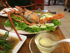 -J Daeng Seafood
